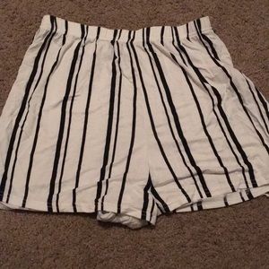 Stripped shorts 4